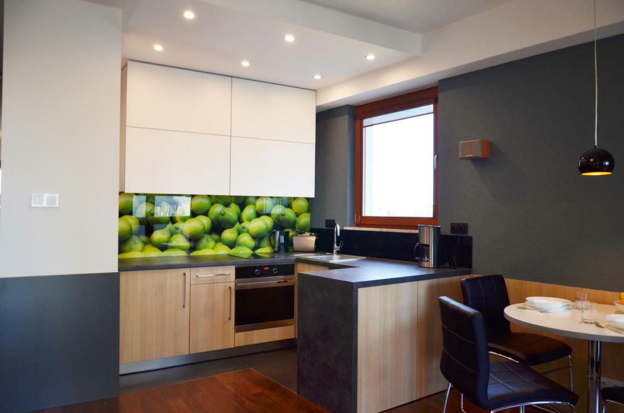 Aleja Wyscigowa 4C By Homeprime Varšava Exteriér fotografie