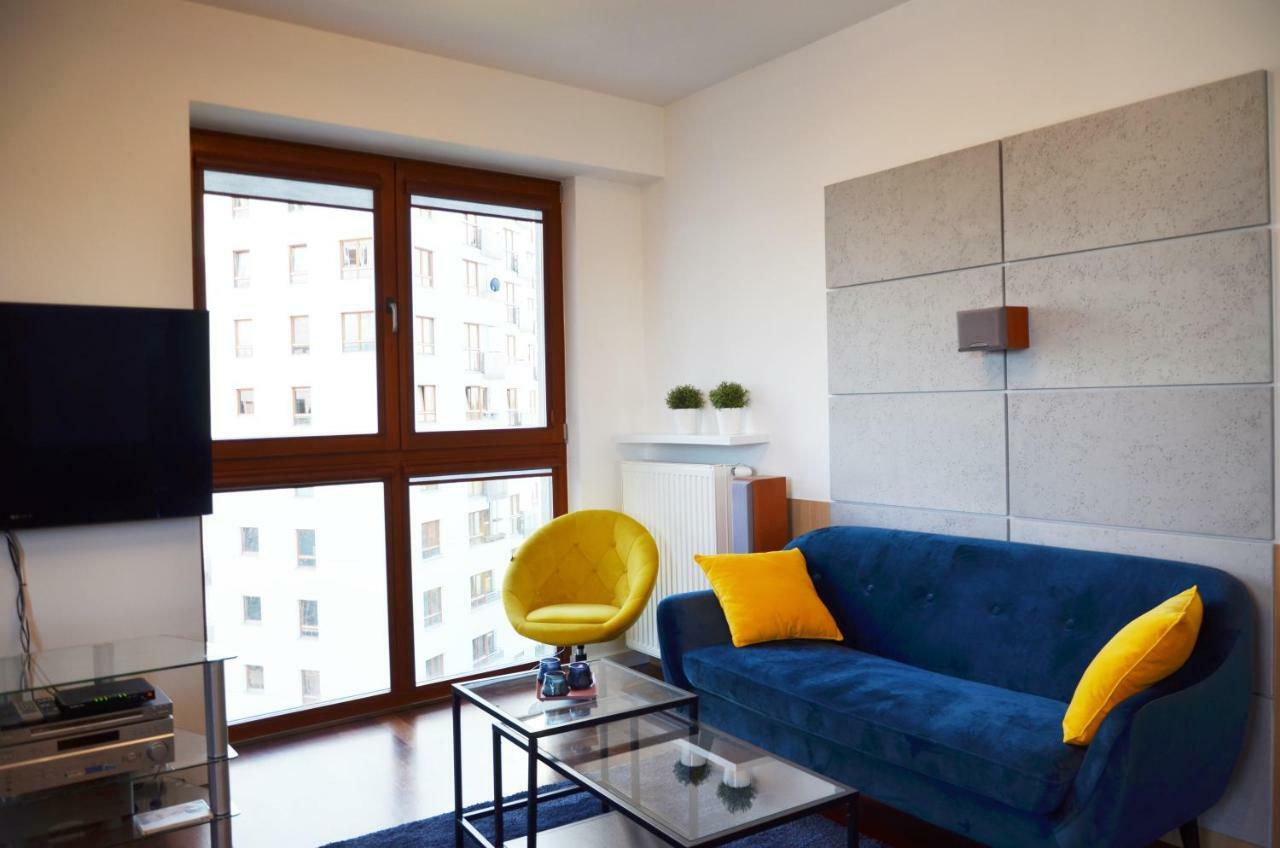 Aleja Wyscigowa 4C By Homeprime Varšava Exteriér fotografie